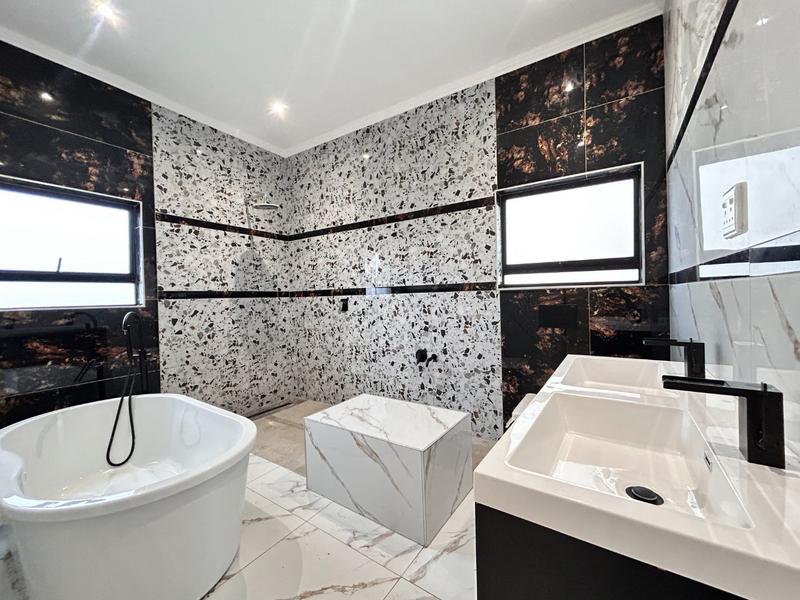 5 Bedroom Property for Sale in Seasons Lifestyle Estate North West